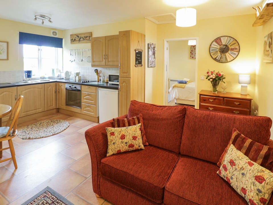Cottage | Living area | Fireplace