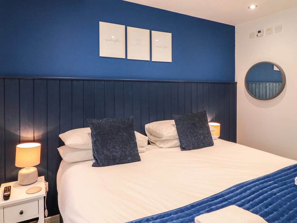Cottage | 1 bedroom, individually decorated, individually furnished, free WiFi
