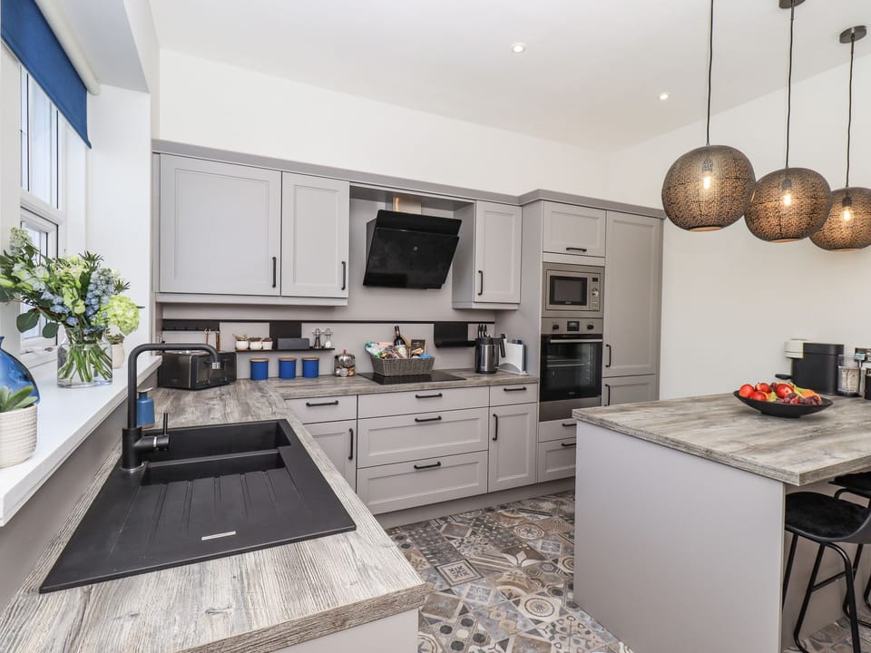 Cottage | Interior