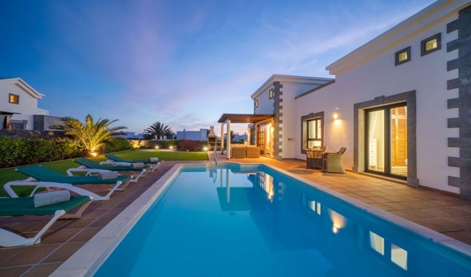 Pool & Garden
