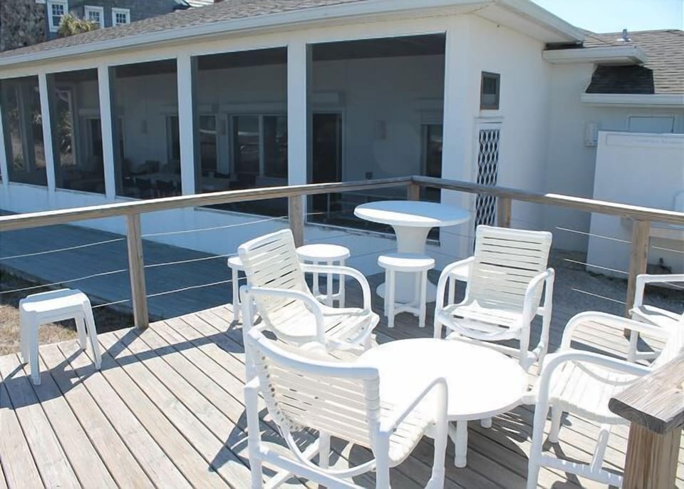 House, 4 Bedrooms | Balcony