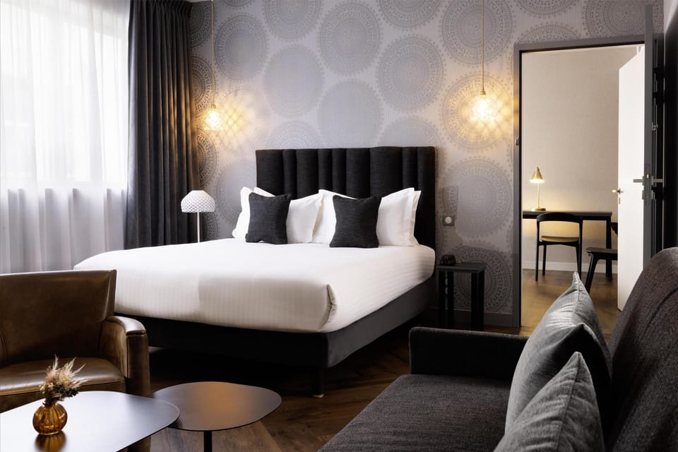 Family Room, 2 Queen Beds, Connecting Rooms (Twin bed on request) | Premium bedding, pillowtop beds, in-room safe, desk