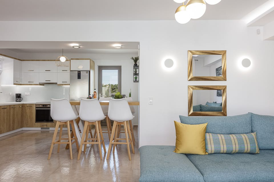 Living room stimulating Interior.