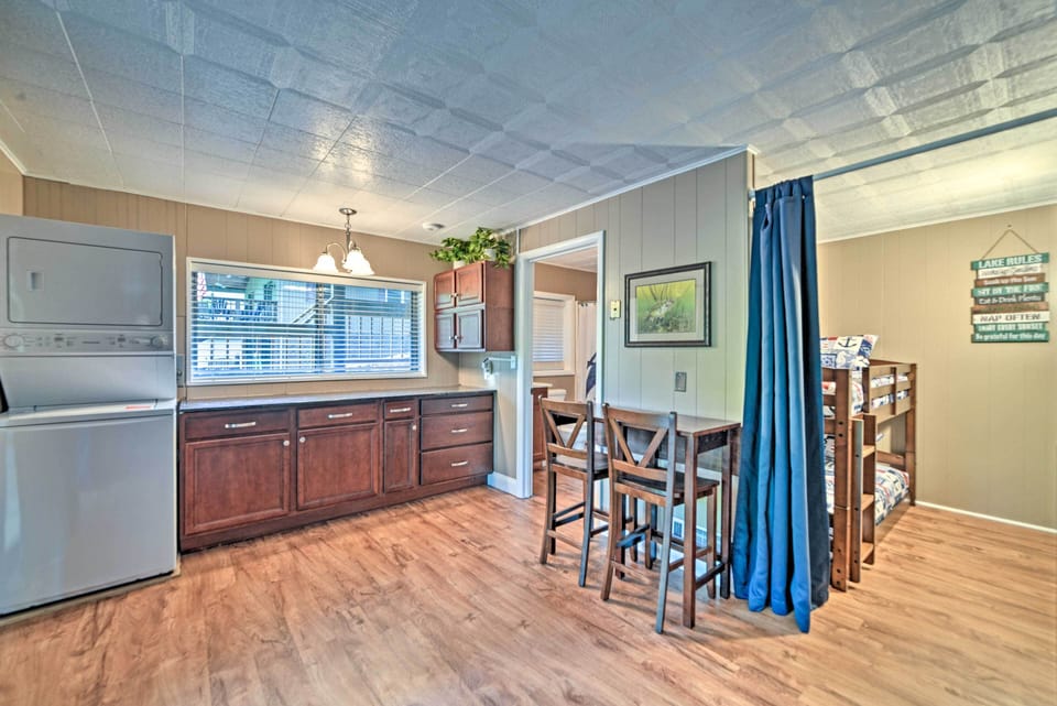 Ground Floor | In-Unit Laundry | Bonus Room