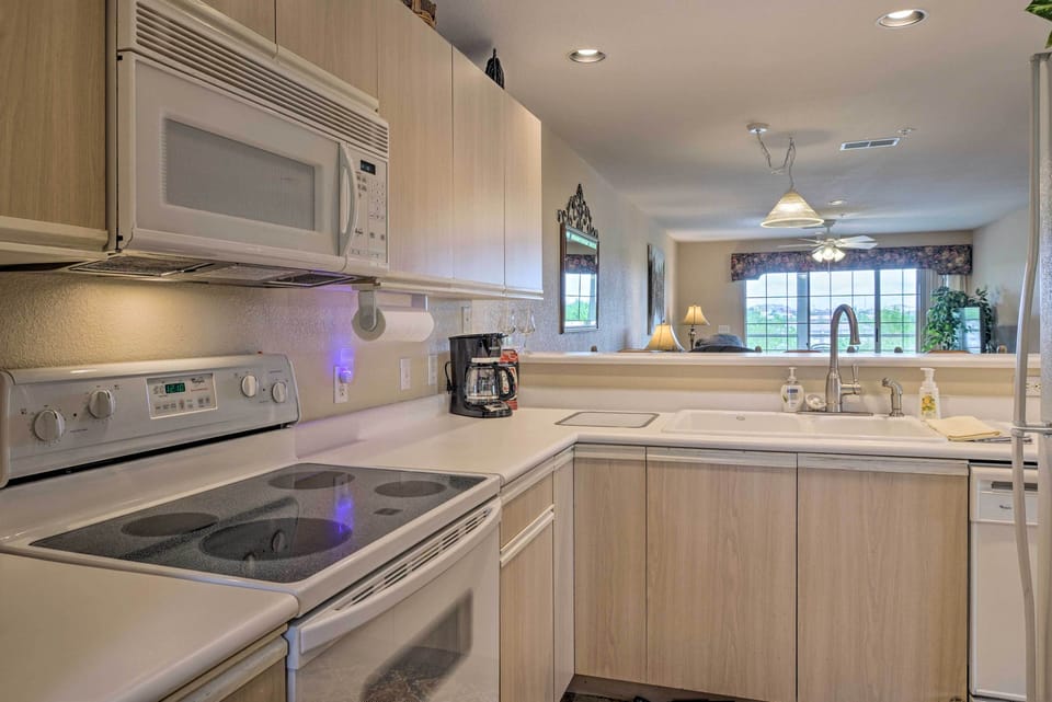 Fully Equipped Kitchen | Toaster