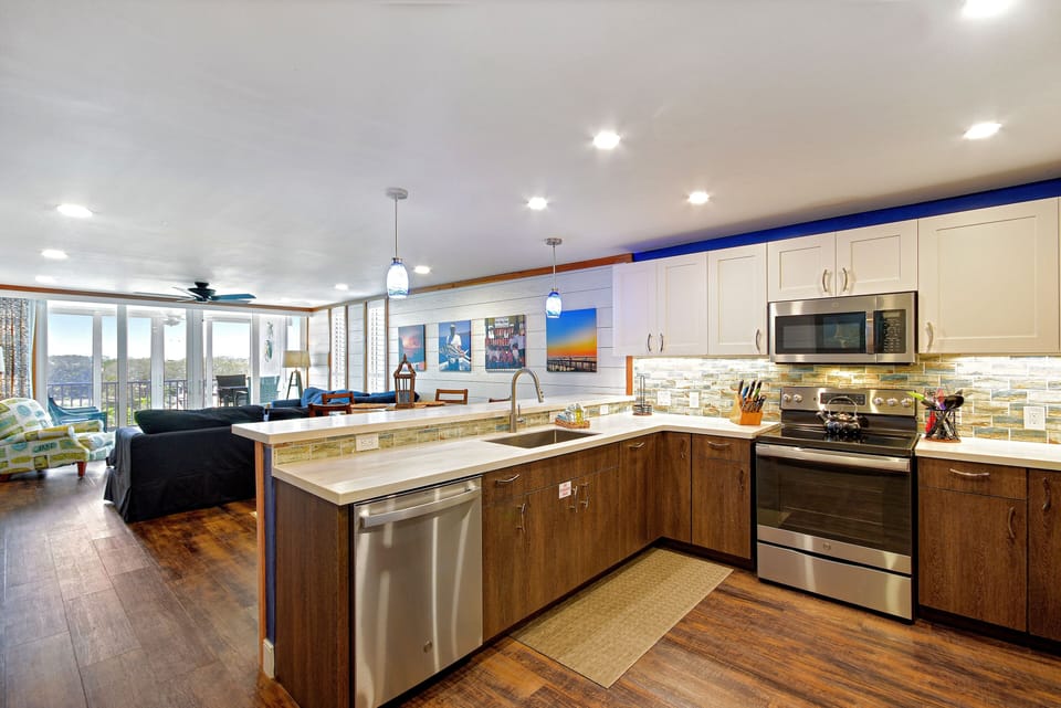 Condo, 2 Bedrooms | Private kitchen | Coffee/tea maker, fridge, oven, toaster