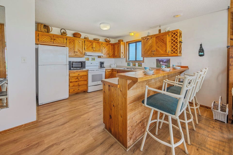 Surf or Sound Realty - 958 - Second Wind Avon - Kitchen -1