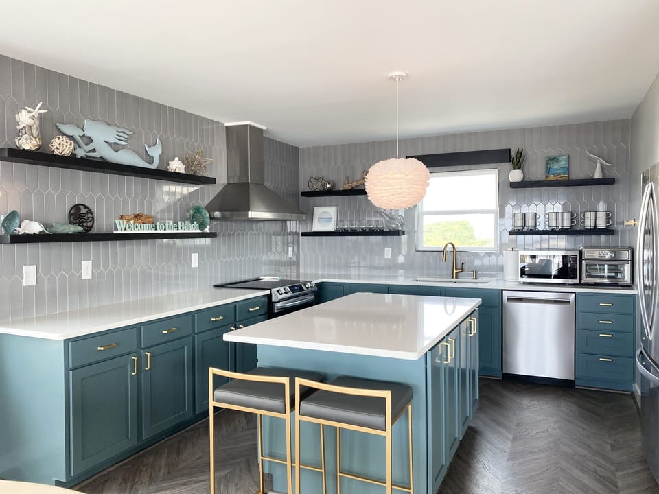 Gourmet kitchen