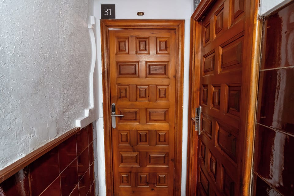 City Single Room | Free WiFi