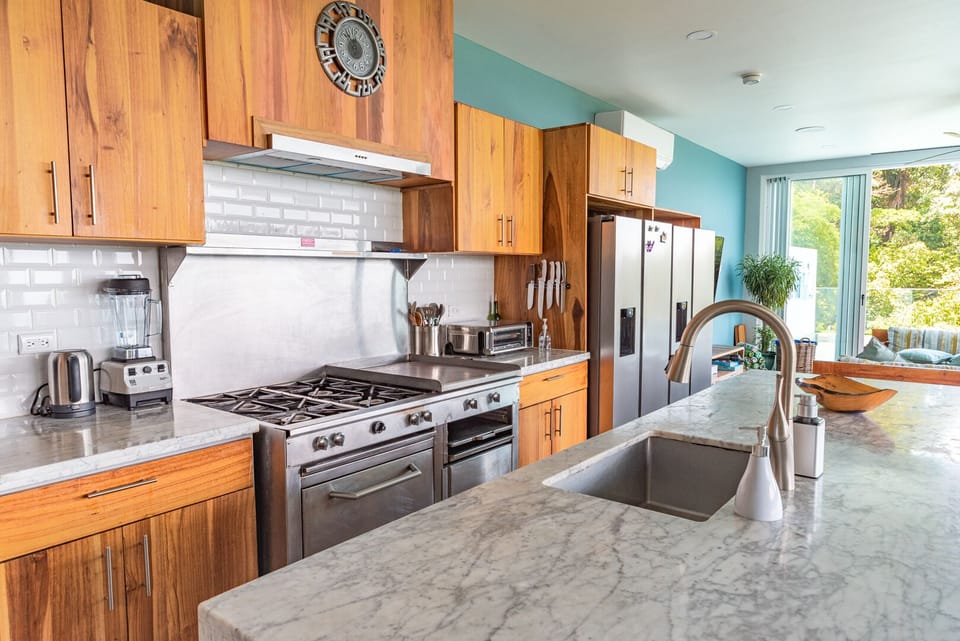 Large Kitchen