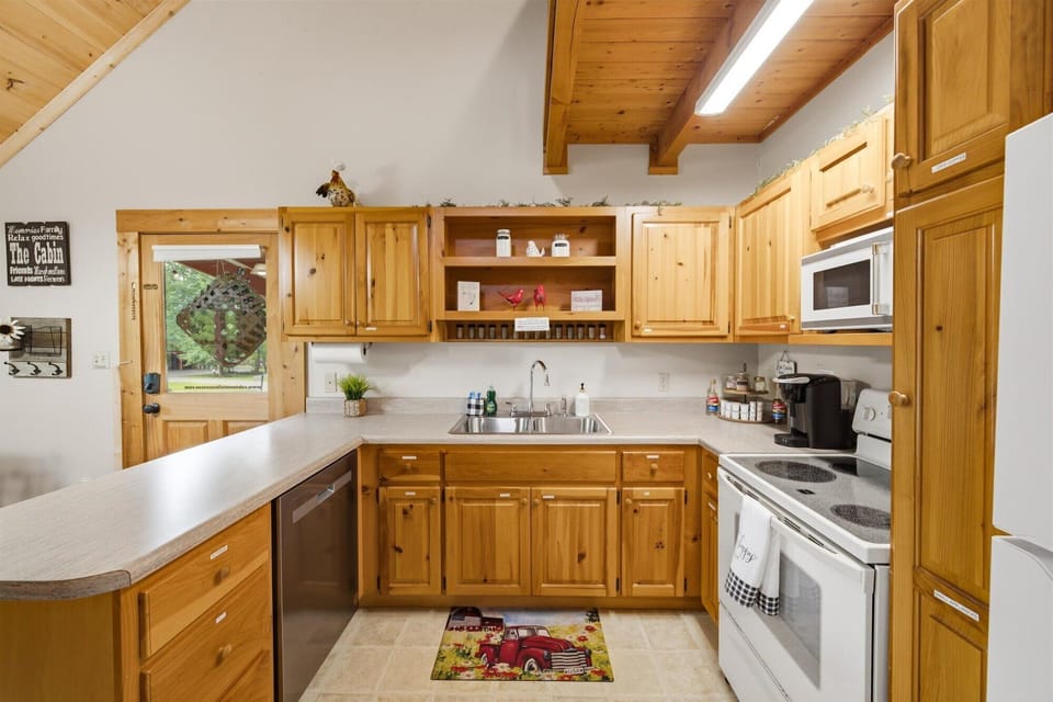 Imagine cooking gourmet meals in the stocked kitchen w/spices, sugar, flour, etc