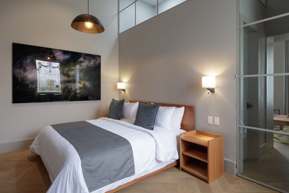 Premium bedding, pillowtop beds, minibar, in-room safe