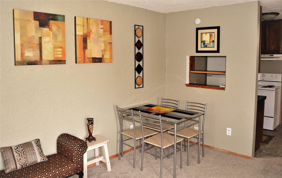 Apartment, 2 Bedrooms | Interior