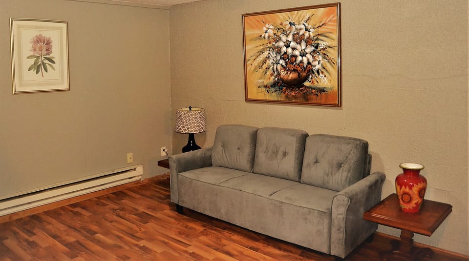 Apartment, 2 Bedrooms | Living area