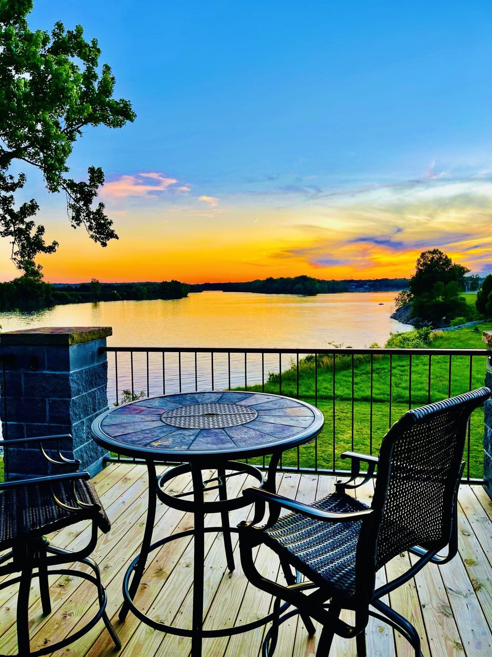 1964 Catfish Lane Back Deck