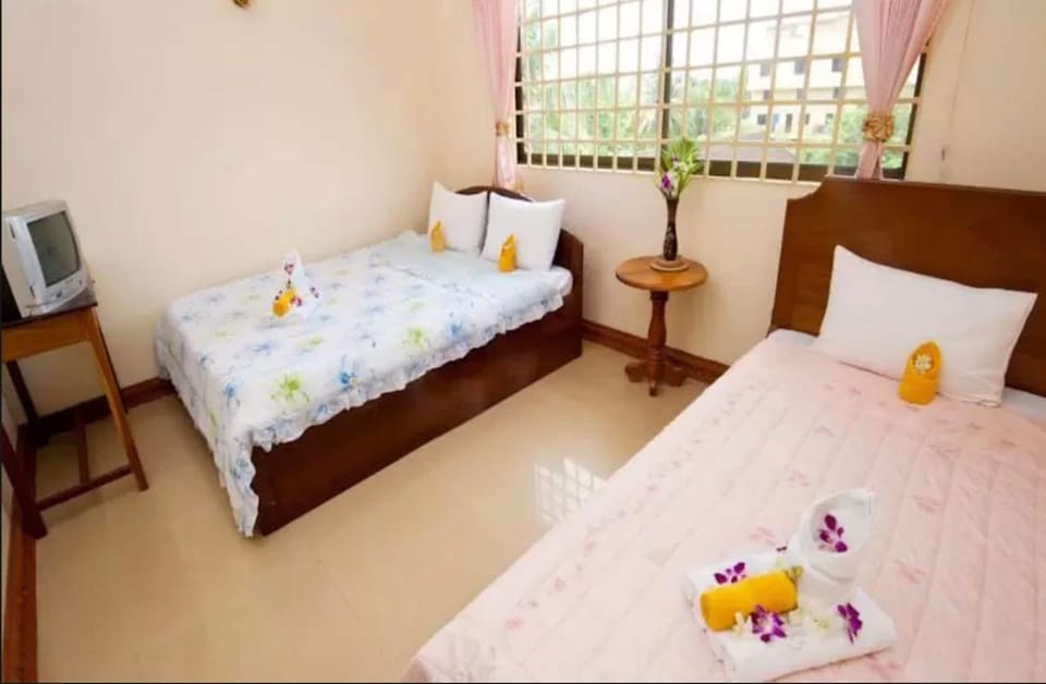 In-room safe, individually decorated, individually furnished, desk