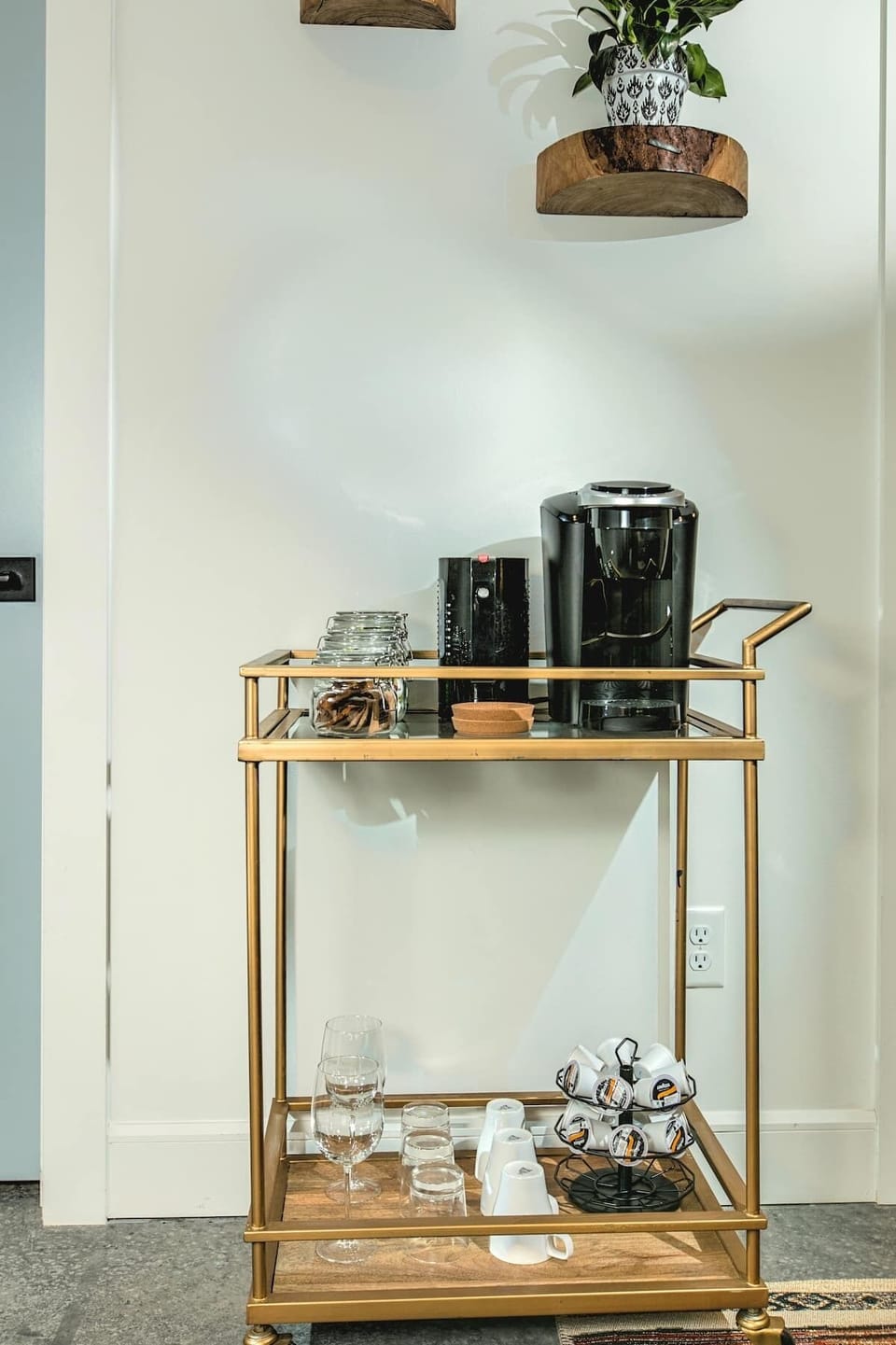 Complimentary Coffee & Tea