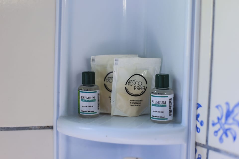 Standard Double or Twin Room | Bathroom amenities | Shower, towels