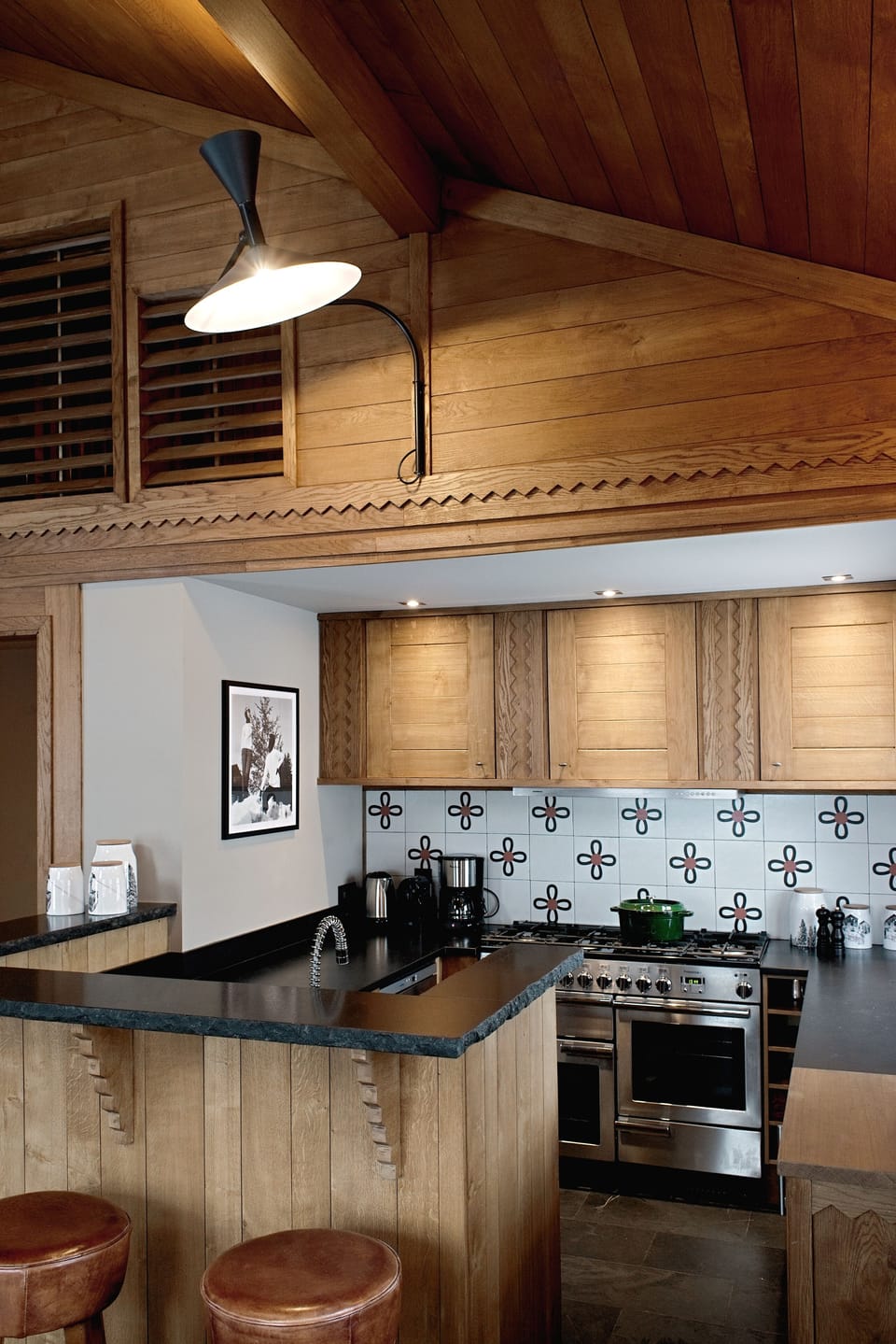 Chalet du Skieur | Private kitchen | Toaster, highchair