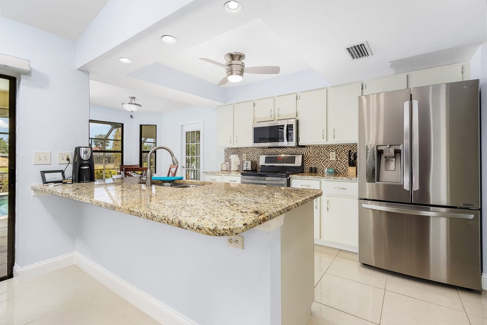 The kitchen is fully equipped!