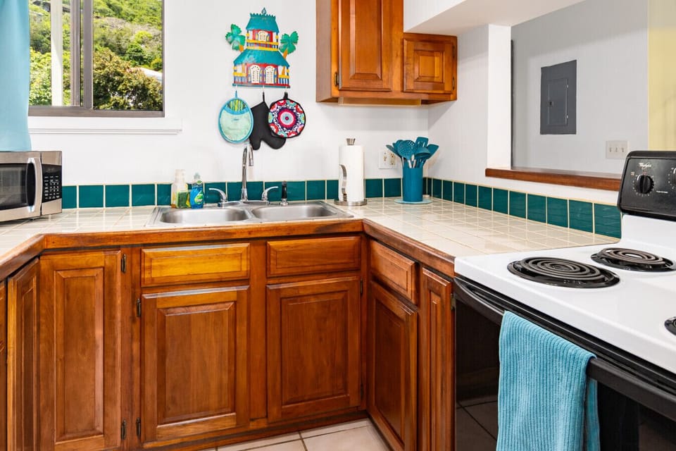 Fully stocked kitchen.