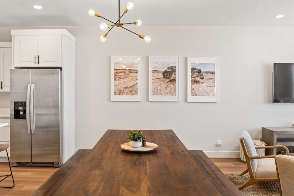 Townhome, 4 Bedrooms | Dining