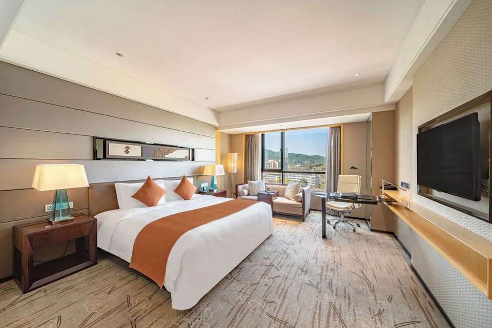 Minibar, in-room safe, desk, blackout drapes