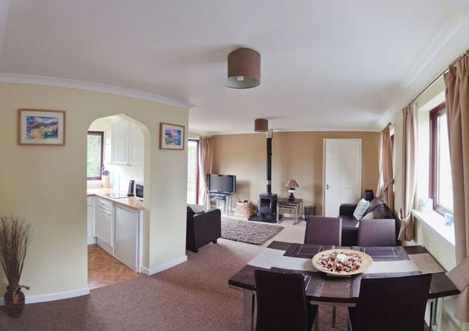 House | 3 bedrooms, iron/ironing board, free WiFi, bed sheets