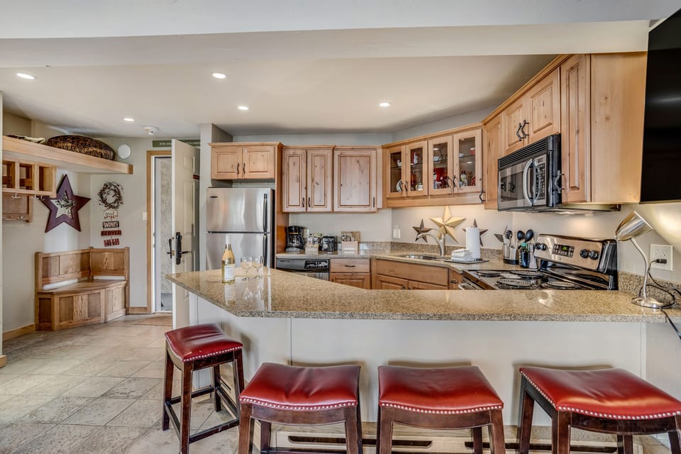 Counter dining area