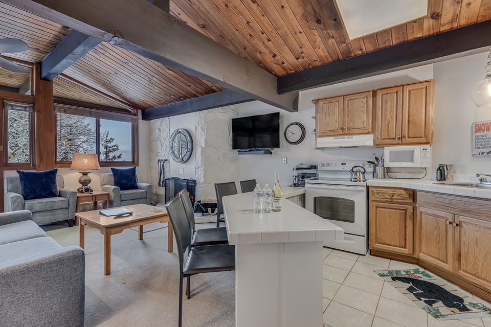Full kitchen with bar seating