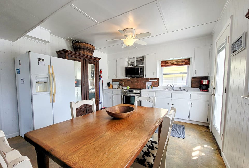 Dining Room-04