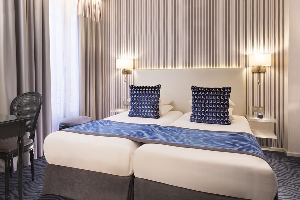 Classic Double Room | Minibar, in-room safe, desk, soundproofing