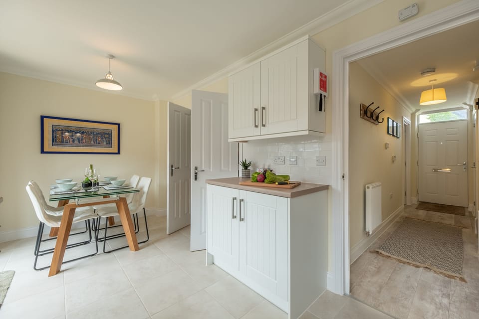 Ground floor: Dining area looking back to entrance hall