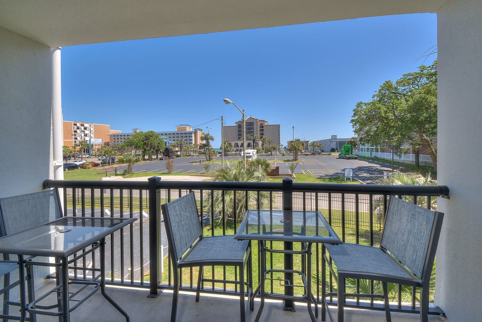 Relax on the balcony with your favorite beverage.