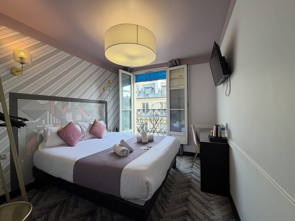 Double Room, Balcony | Premium bedding, Select Comfort beds, in-room safe, desk