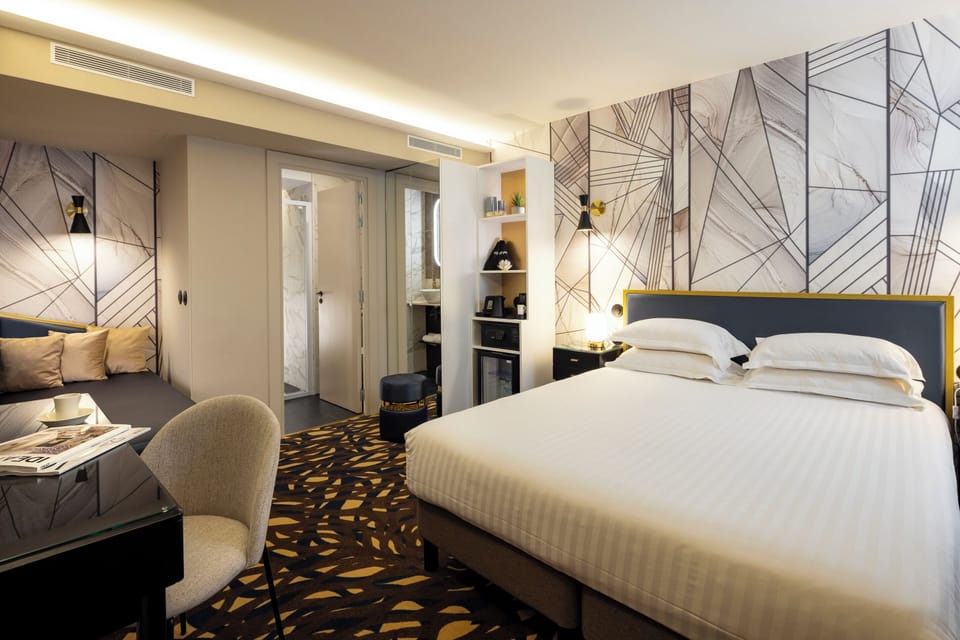 Comfort Triple Room | Premium bedding, minibar, in-room safe, individually decorated