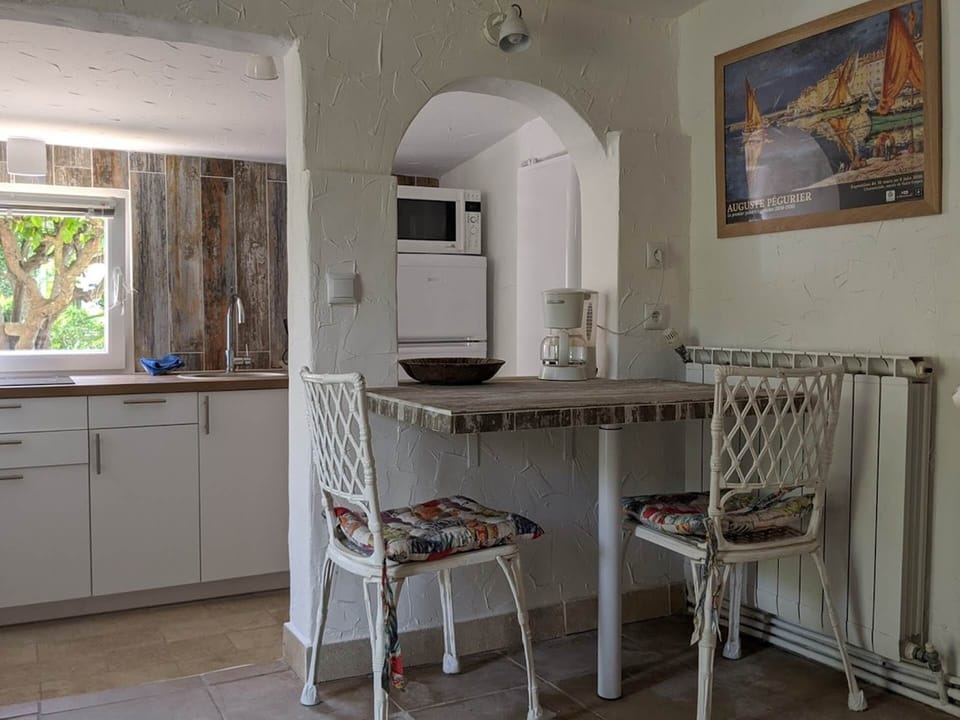 https://www.provence-holidays.com/