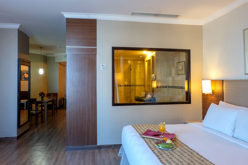 Phinisi Suite Room | Premium bedding, minibar, in-room safe, desk