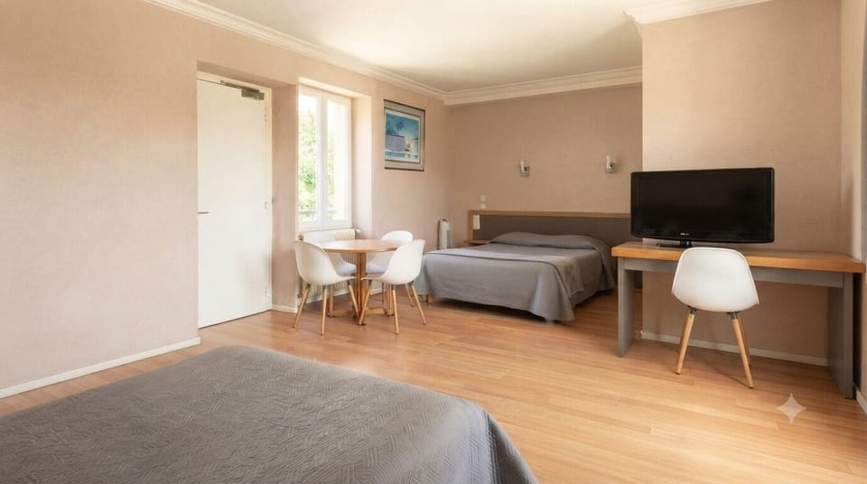 Superior Quadruple Room, Multiple Beds, Air conditioning | Premium bedding, iron/ironing board (on request), WiFi (free)