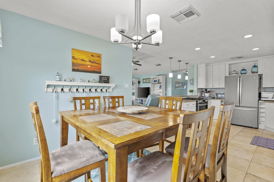 Dining room table comfortably seats six