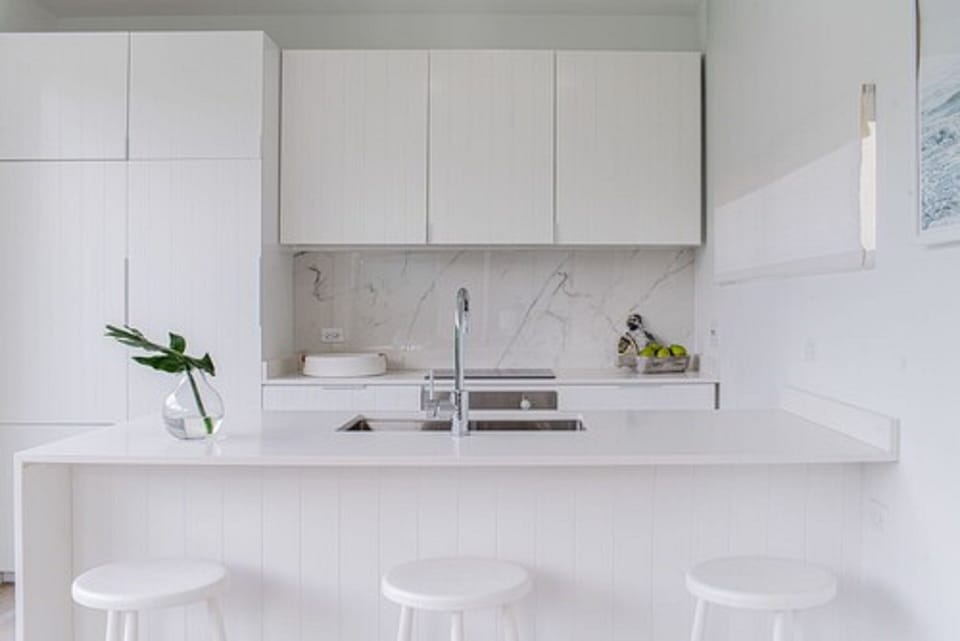 Oven, stovetop, dishwasher, coffee/tea maker