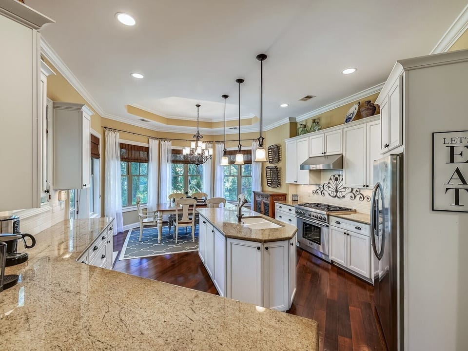 Kitchen at 6 Lookout