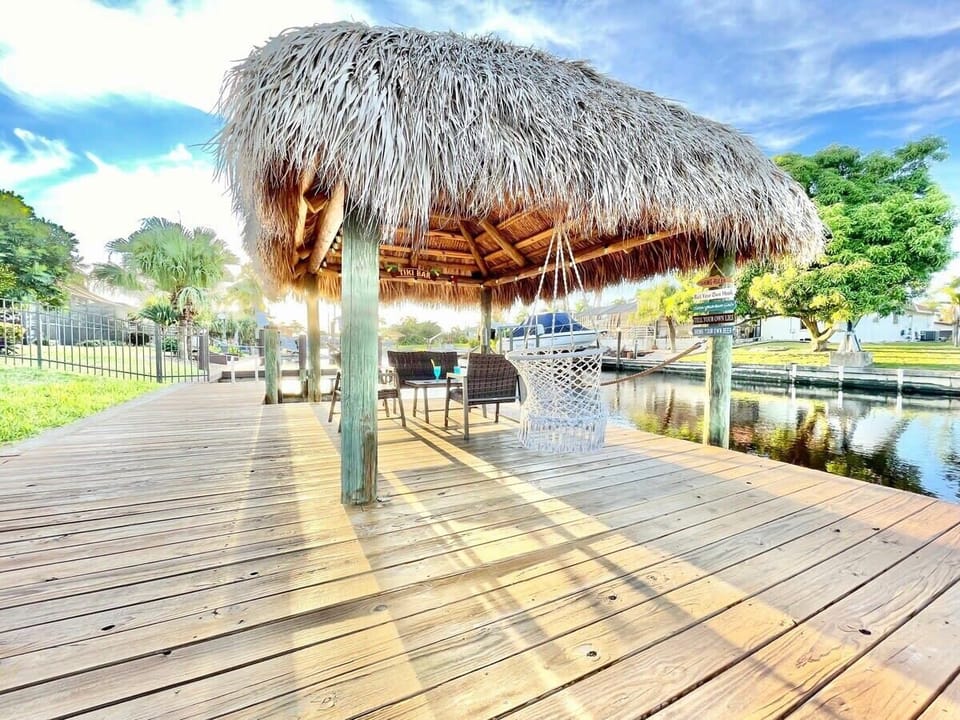 Tiki bar overlooking the canal