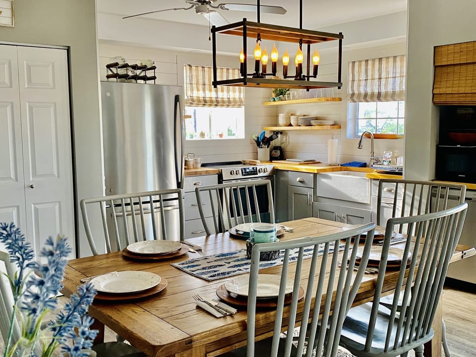 The kitchen dining area is a wonderful place to gather with friends and family. 