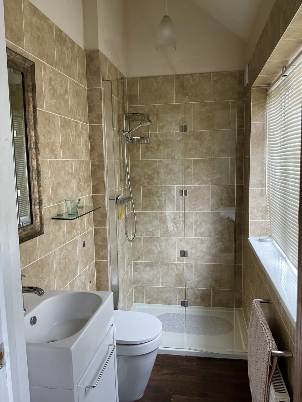 Master en-suite