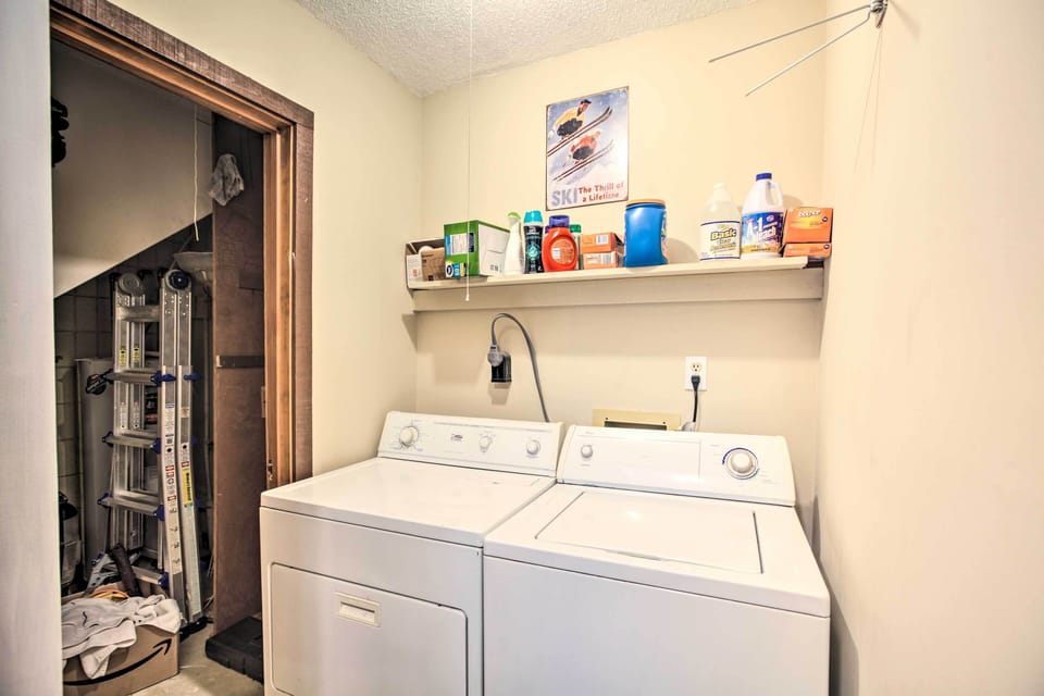 Laundry Room | Detergent Provided