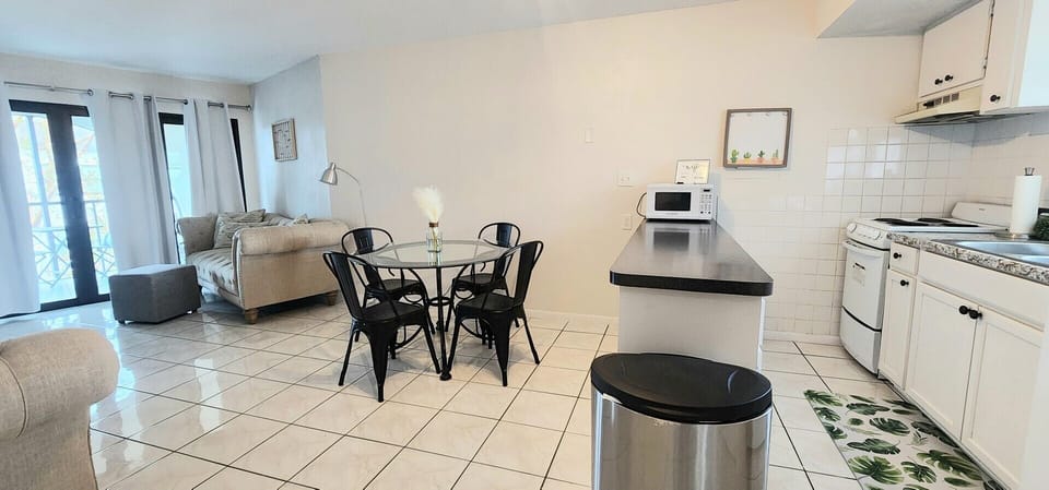 Open concept dining and kitchen