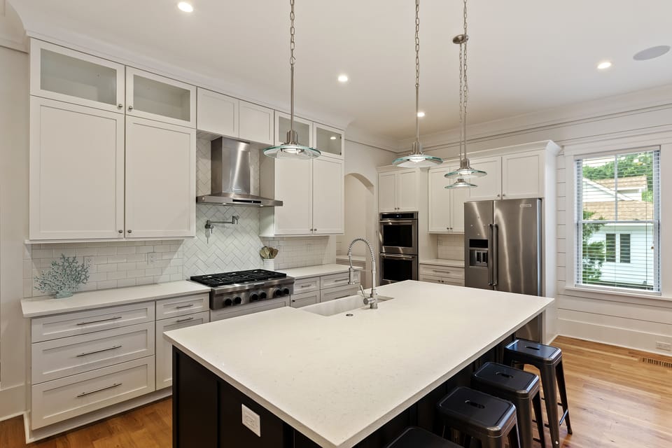 Modern Gourmet Fully-Equipped Kitchen