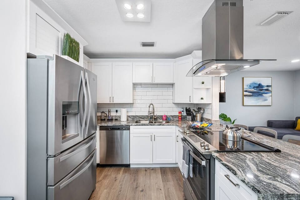 Are you a foodie? Eat great food freshly made in our wonderful fully equipped kitchen. Channel you inner chef skills in this beautiful kitchen and eat your favorite meals. If you love what you see so far, send us an inquiry as soon as possible!
