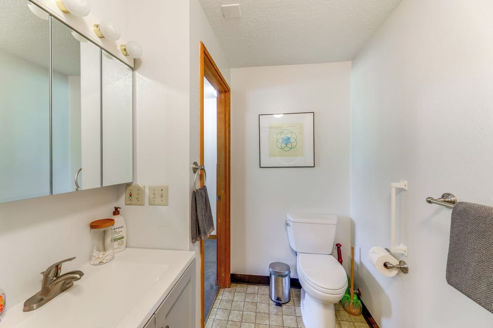 Full Bathroom